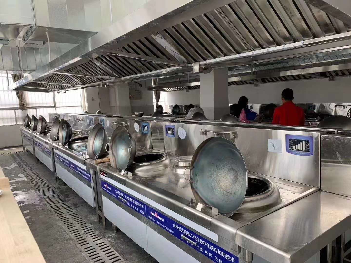 学校好色先生APP下载设备