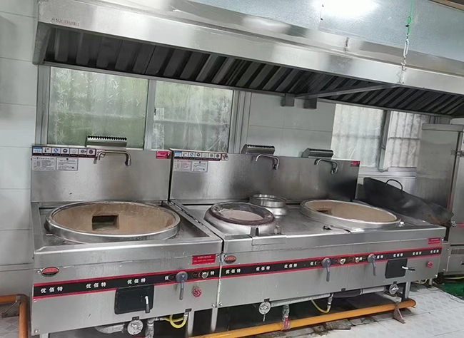 食堂好色先生APP下载设备